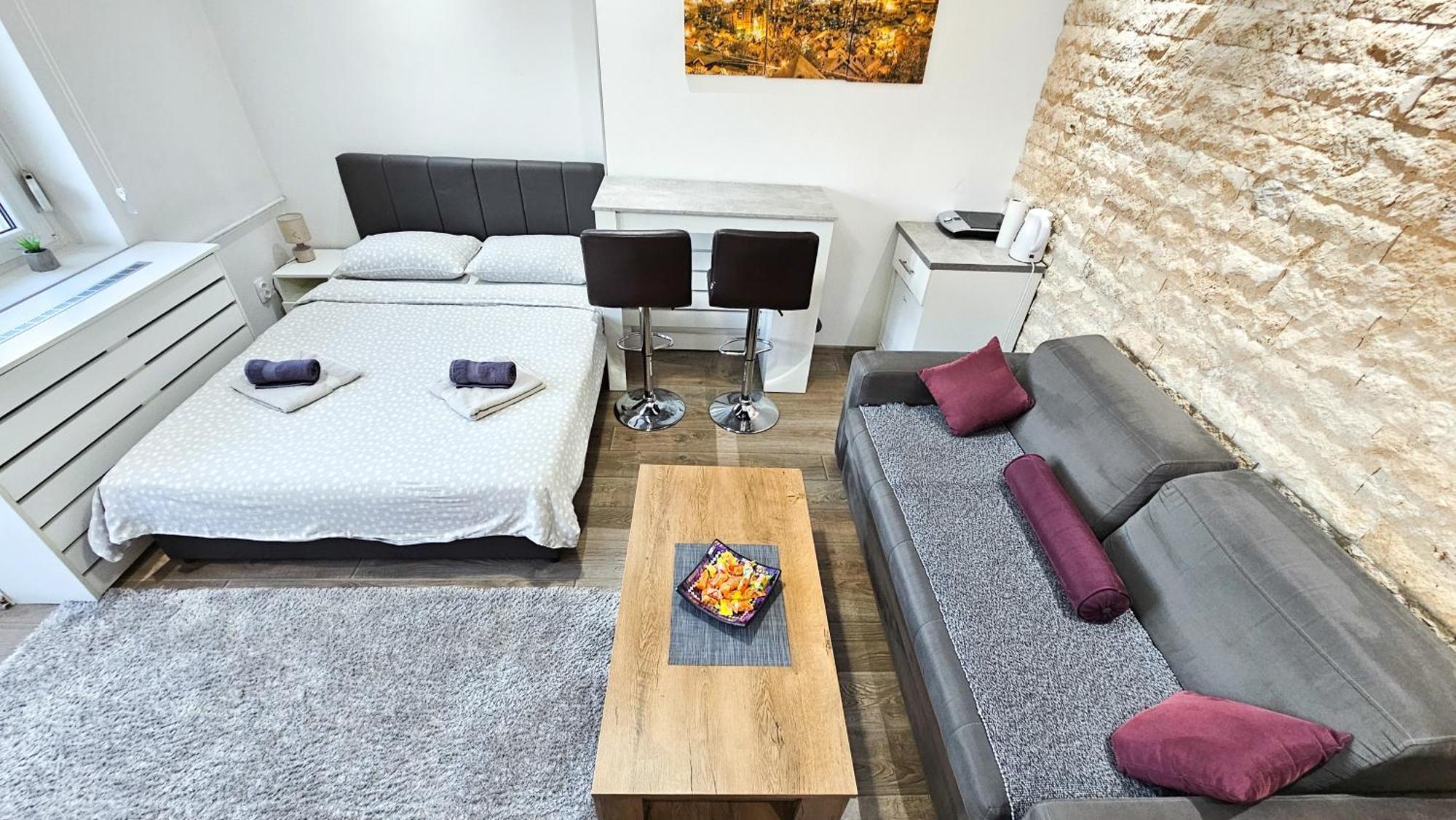 Studio Trg Užice Buitenkant foto